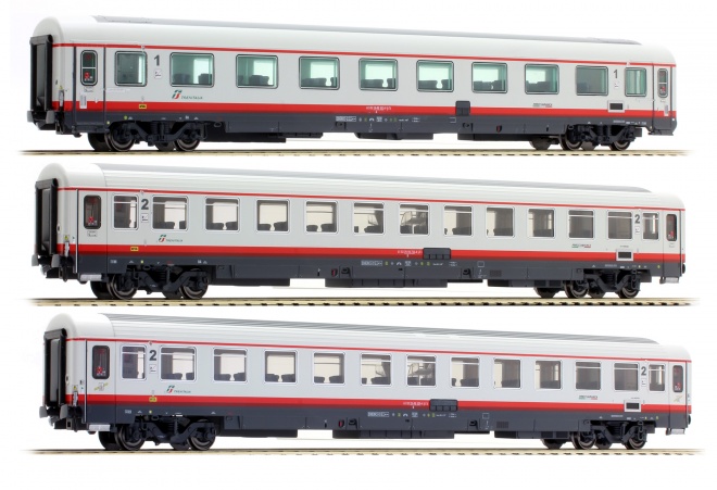 Set of 3 Passenger cars for "Frecciabianca" train (Set 4)<br /><a href='images/pictures/ACME/241436_c.jpg' target='_blank'>Full size image</a>